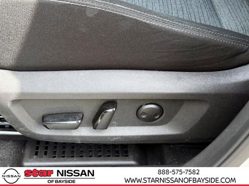 Certified 2023 Nissan Rogue SV image 15