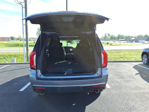 Used 2021 GMC Yukon Denali w/ LPO, Illumination Package AWD/4WD image 5