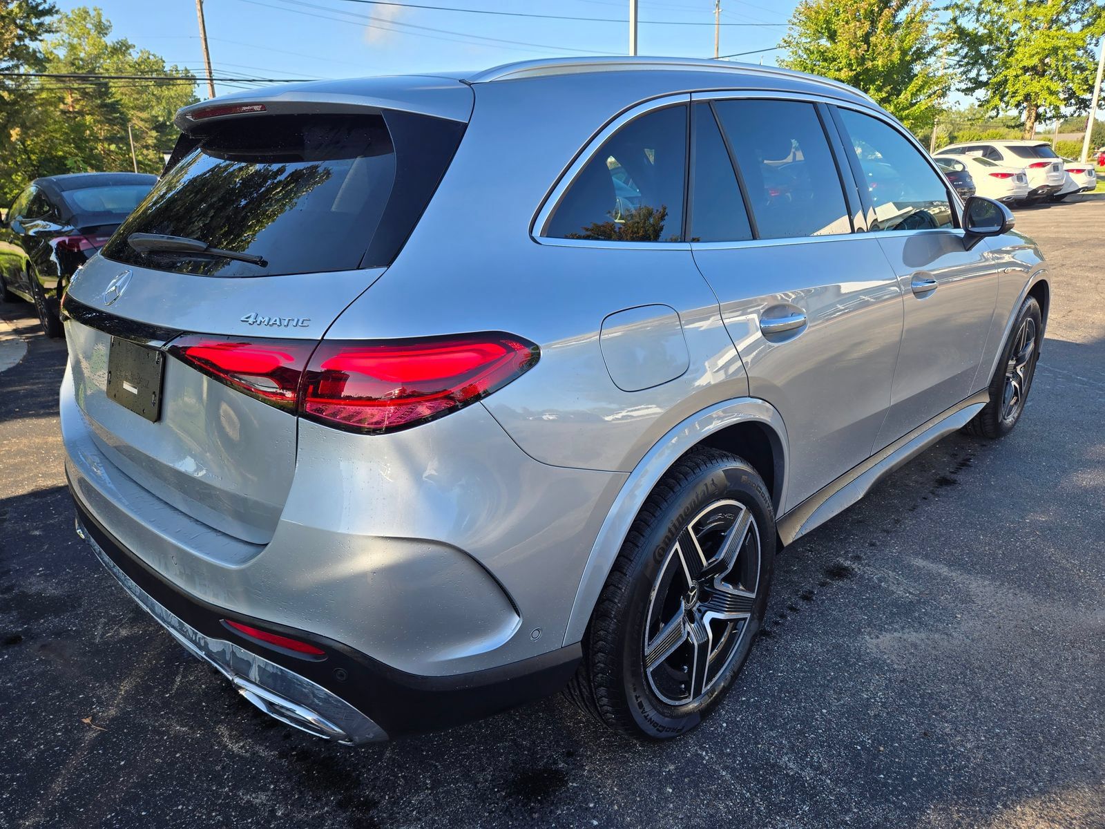 Used 2025 Mercedes-Benz GLC 350e 4MATIC image 5