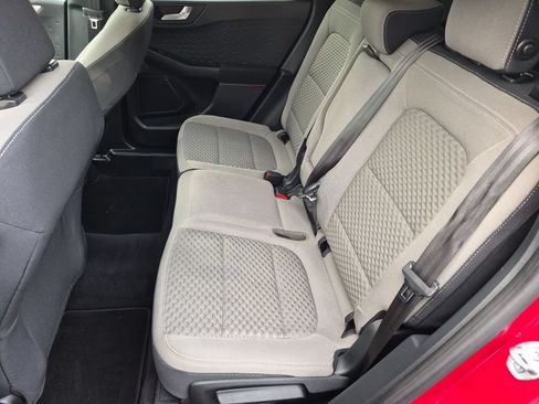 Used 2020 Ford Escape SE FWD image 17