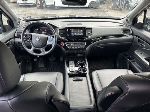 Certified 2020 Honda Pilot Touring image 12