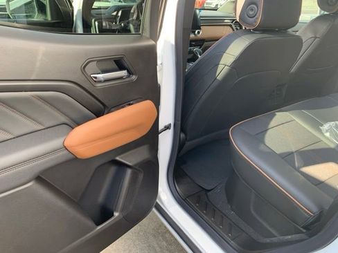 New 2026 GMC Canyon AT4 w/ Nightfall Essentials Package image 18