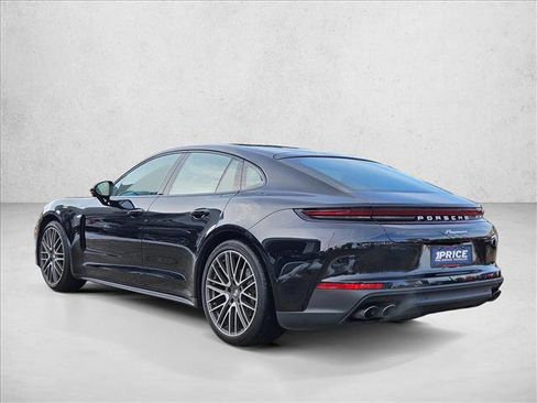 Used 2024 Porsche Panamera image 8