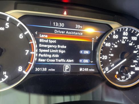 Used 2021 Nissan Sentra SR image 9