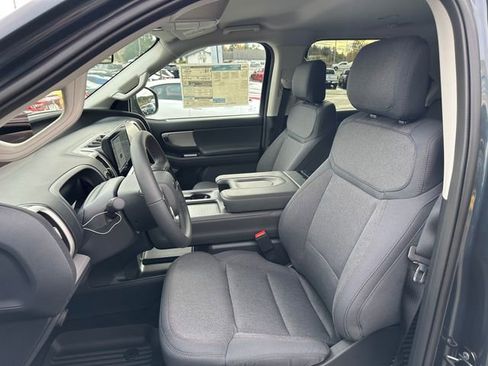 New 2025 Ford Expedition Active image 9