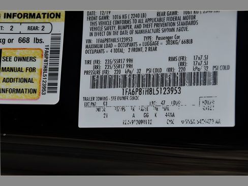 Used 2020 Ford Mustang Coupe RWD image 24