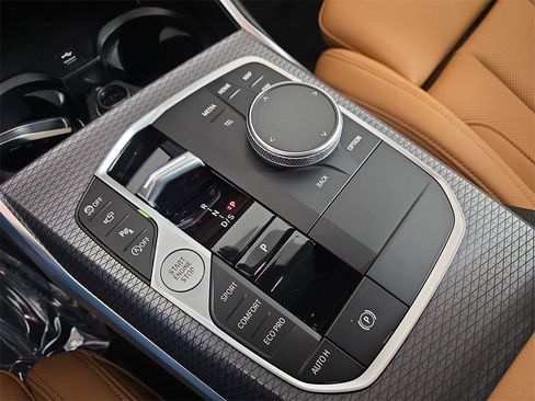 New 2026 BMW 330i xDrive 330i xDrive w/ Premium Package image 25