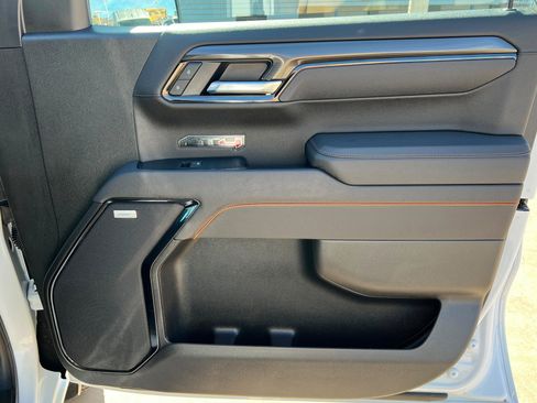 Certified 2025 GMC Sierra 1500 AT4 image 23