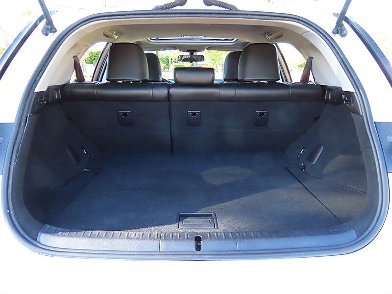 Used 2012 Lexus CT 200h Premium FWD image 29