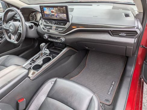 Used 2023 Nissan Altima 2.0 SR FWD image 24