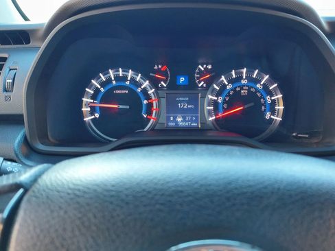 Used 2019 Toyota 4Runner TRD Off-Road Premium image 10