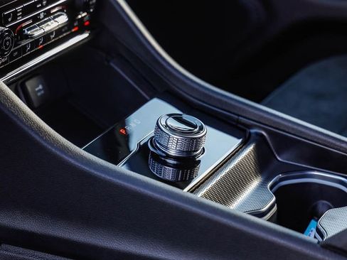 New 2025 Jeep Grand Cherokee Altitude image 21