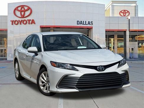 Used 2023 Toyota Camry LE FWD image 1