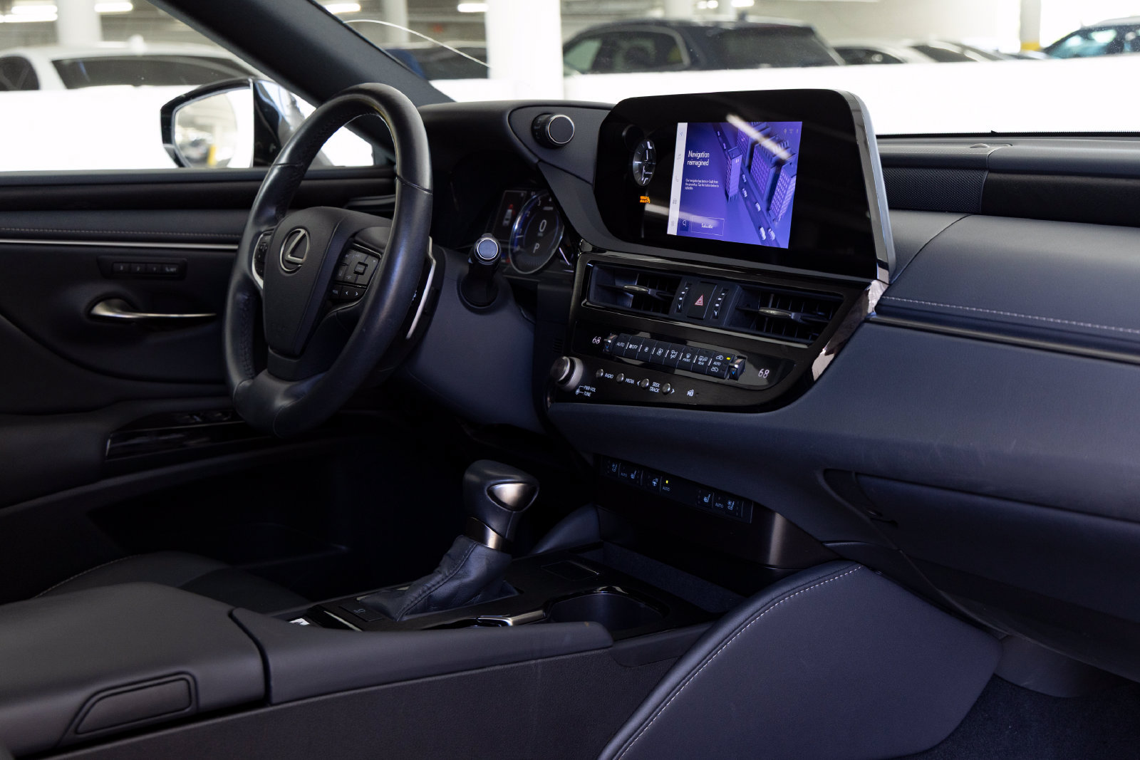 Used 2024 Lexus ES 350 w/ Premium Package FWD image 29