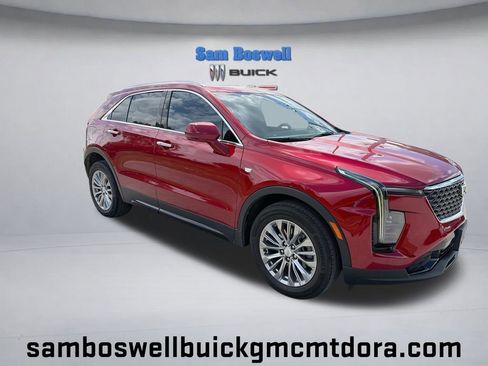 Used 2024 Cadillac XT4 Premium Luxury image 1