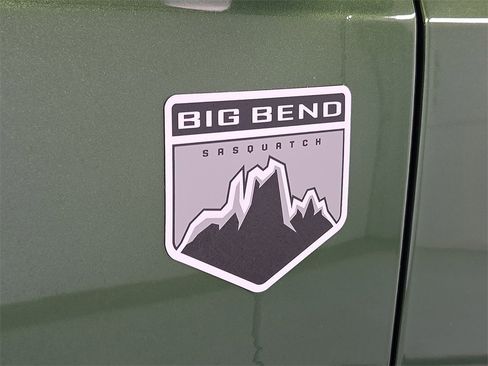Used 2022 Ford Bronco Big Bend w/ Sasquatch Package image 10
