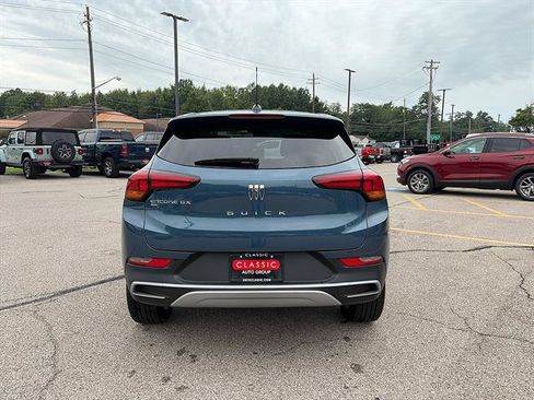 Used 2024 Buick Encore GX Preferred AWD/4WD image 5