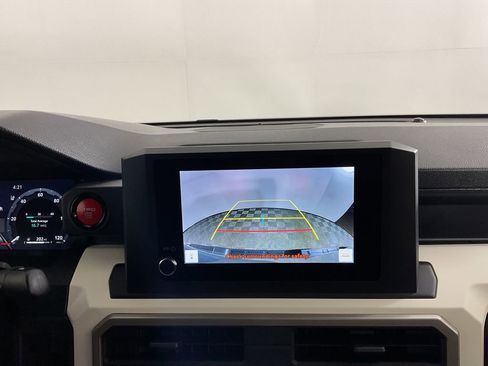 Certified 2024 Toyota Tacoma TRD Off-Road image 27