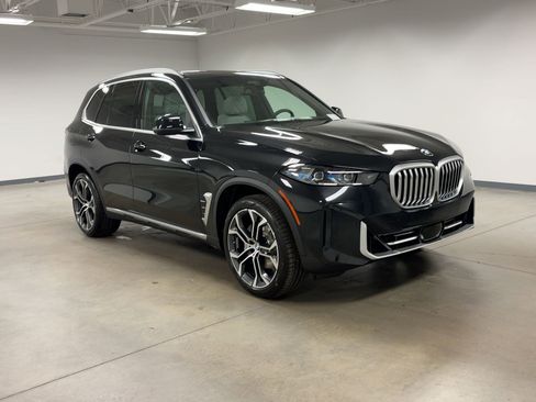 New 2026 BMW X5 sDrive40i w/ Climate Comfort Package image 6