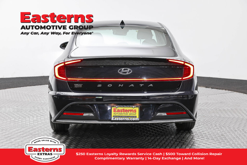 Used 2023 Hyundai Sonata SE FWD image 7