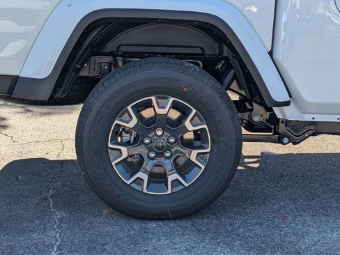 New 2026 Jeep Gladiator Sport AWD/4WD image 12
