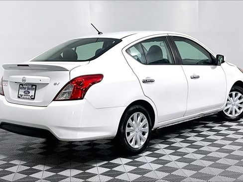 Used 2019 Nissan Versa SV FWD image 12