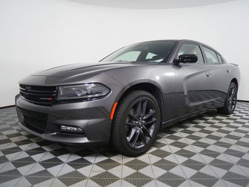 Used 2022 Dodge Charger SXT w/ Plus Group AWD/4WD image 7