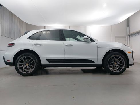 New 2026 Porsche Macan image 8
