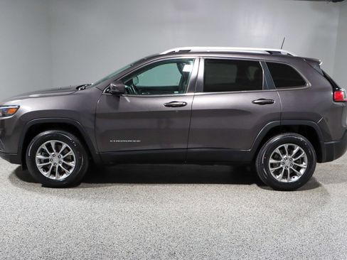 Used 2021 Jeep Cherokee Latitude Lux w/ Sun & Sound Group AWD/4WD image 10