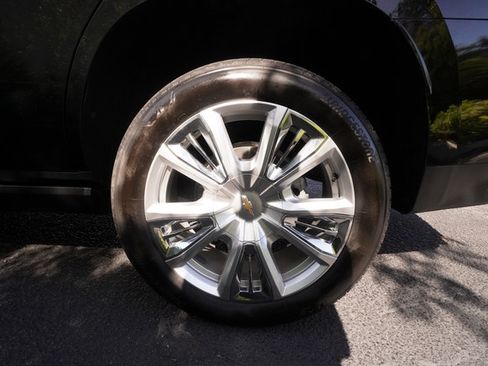 Used 2024 Chevrolet Tahoe High Country AWD/4WD image 44
