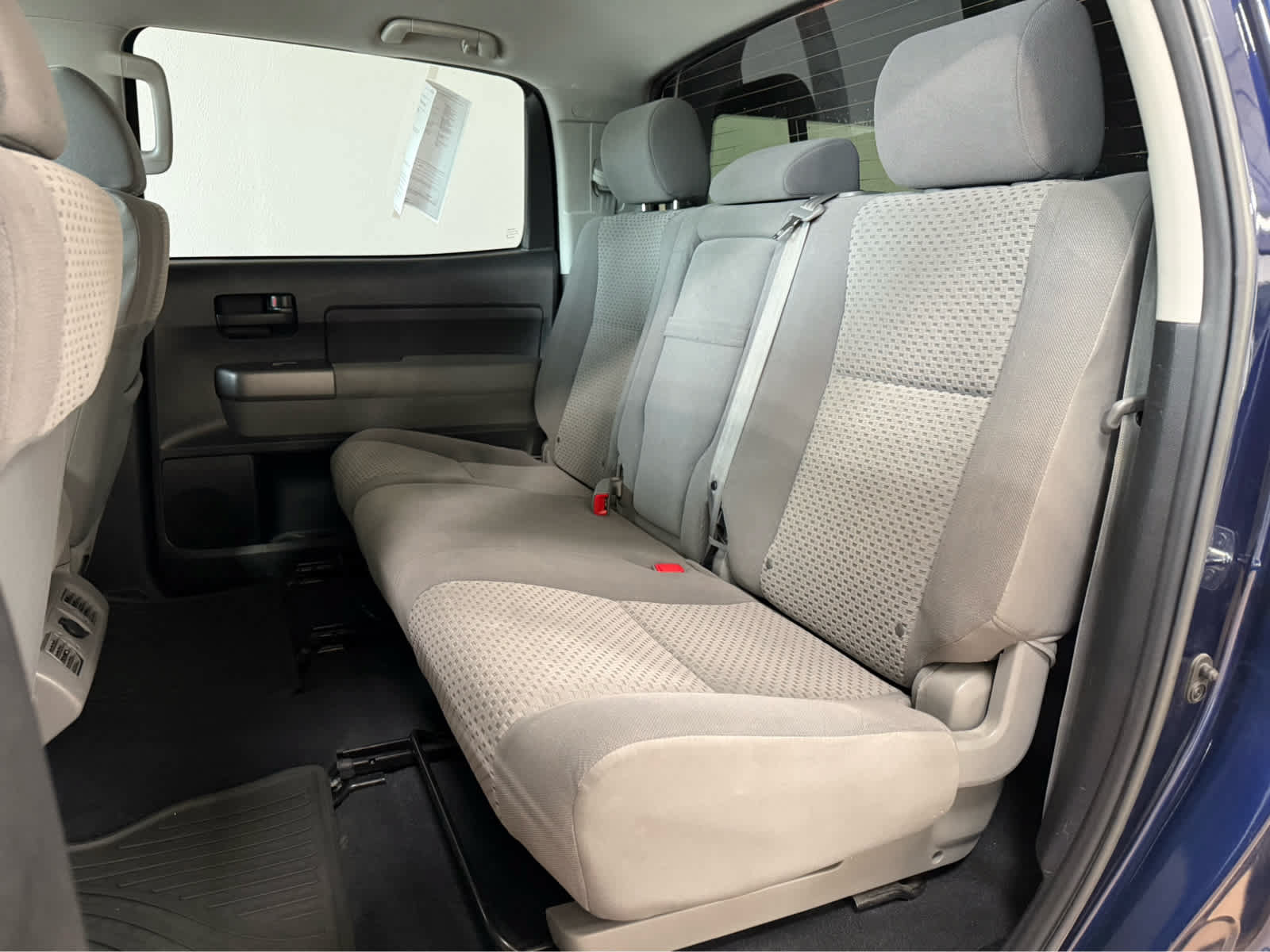 Used 2013 Toyota Tundra 4x4 CrewMax w/ Tow Pkg image 15