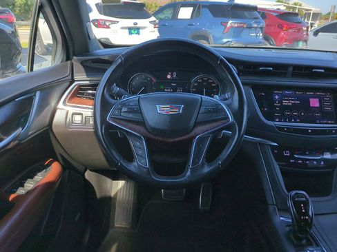 Used 2020 Cadillac XT5 Sportv w/ LPO, Floor Liner Package AWD/4WD image 15