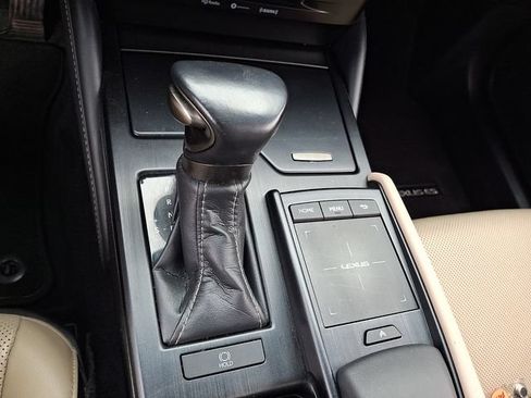 Used 2020 Lexus ES 350 w/ Premium Package FWD image 15