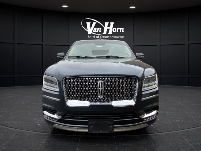 Used 2021 Lincoln Navigator L Reserve w/ Luxury Package AWD/4WD image 2