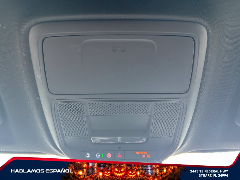 Used 2026 Chevrolet Traverse LT w/ Driver Confidence Package FWD image 27