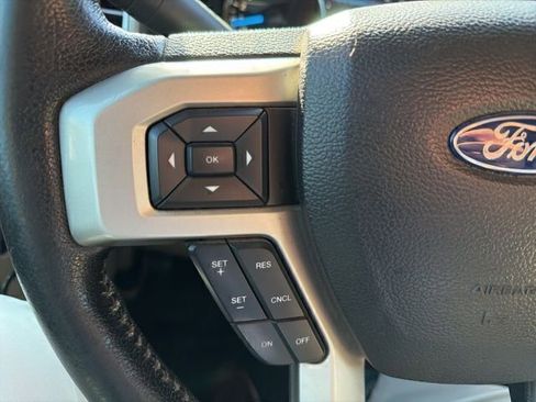 Used 2016 Ford F150 Lariat image 13