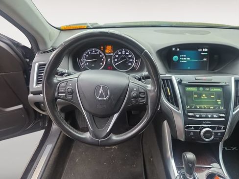Used 2016 Acura TLX FWD image 10