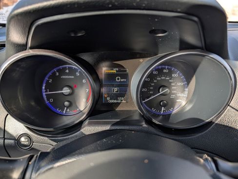 Used 2015 Subaru Legacy 2.5i Limited image 28