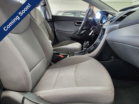 Used 2016 Hyundai Elantra SE FWD image 22