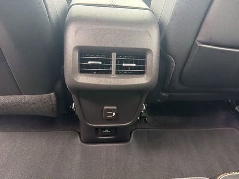 Used 2021 GMC Terrain SLT FWD image 32