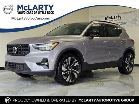 New 2026 Volvo XC40 B5 Ultra AWD/4WD image 1