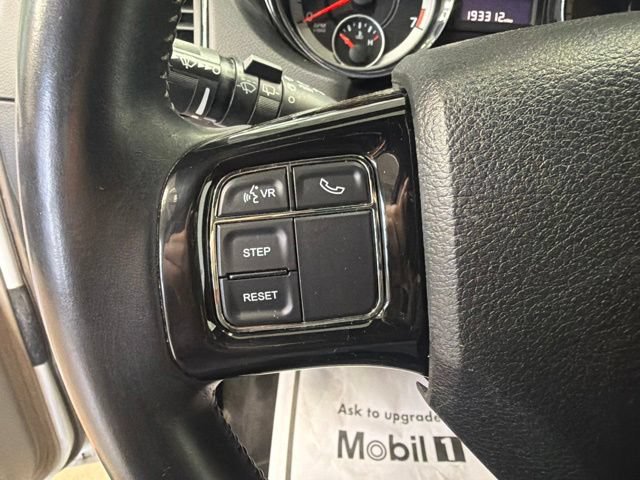 Used 2017 Dodge Grand Caravan SXT FWD image 19