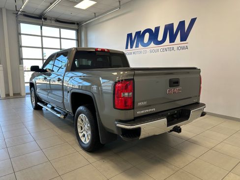 Used 2017 GMC Sierra 1500 SLE w/ SLE Value Package AWD/4WD image 6