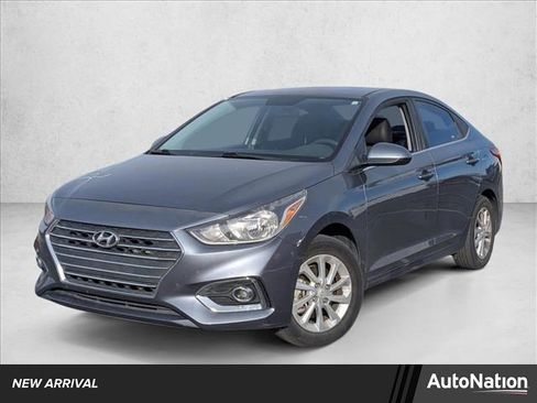 Used 2020 Hyundai Accent SEL image 1