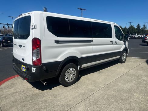 Used 2024 Ford Transit 350 XLT image 4