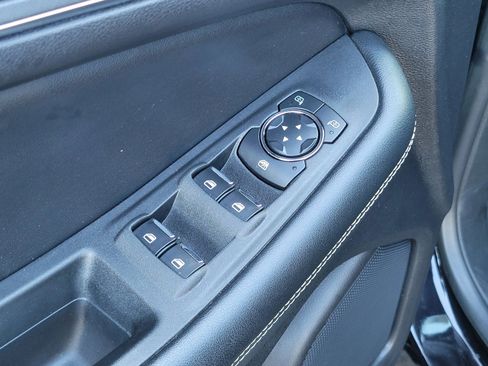 Used 2021 Ford Edge ST image 17