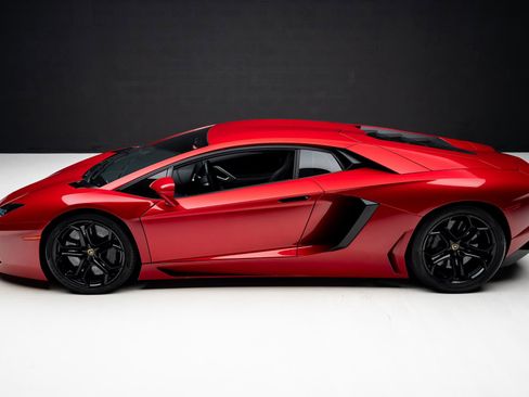 Used 2014 Lamborghini Aventador LP 700-4 image 15