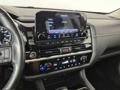 Used 2022 Nissan Pathfinder Platinum AWD/4WD image 23