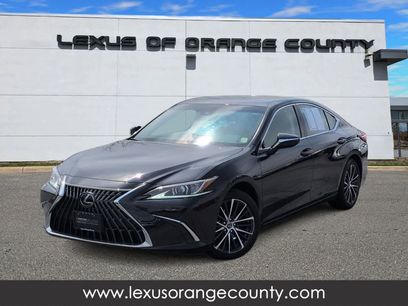 Certified 2025 Lexus ES 350 w/ Premium Package