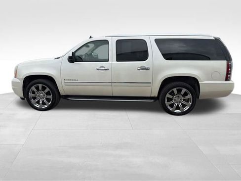 Used 2009 GMC Yukon XL Denali image 9